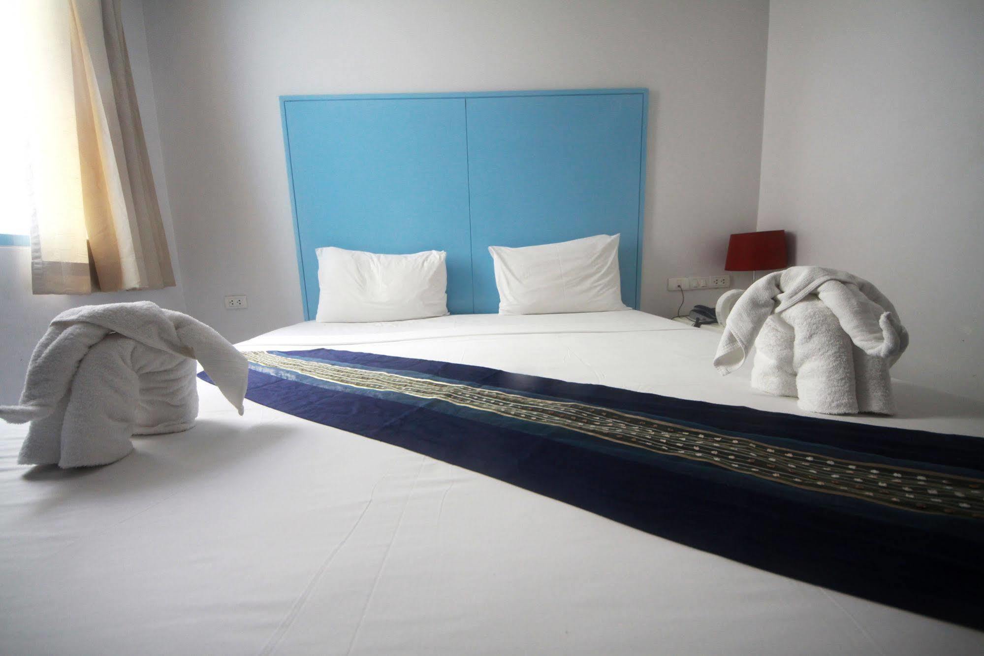Noble House Hotell Phuket Eksteriør bilde